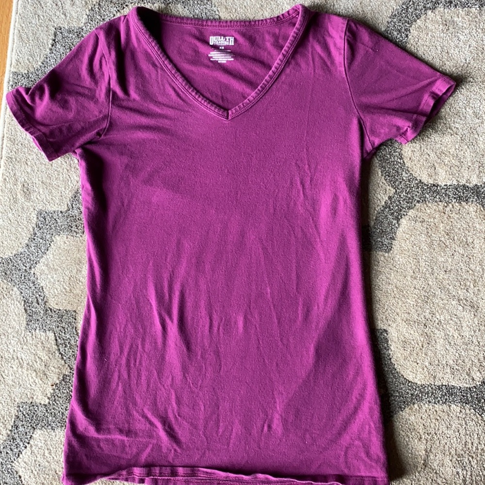 Duluth Trading Co T-shirt